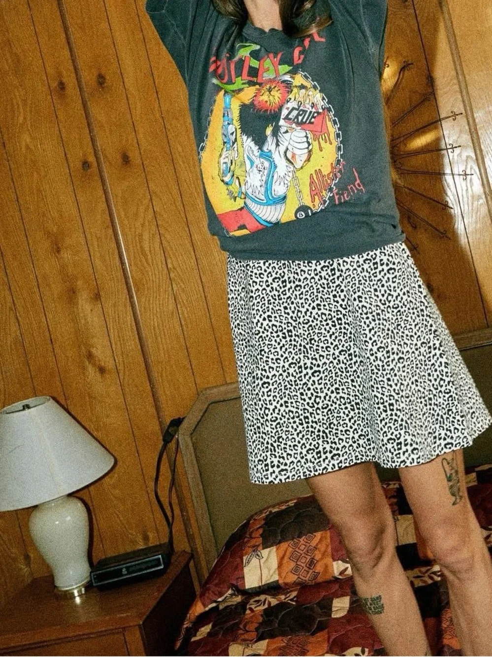Daydreamer Motley Crue Tee - Picture 3 of 3